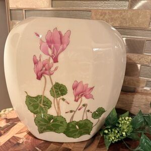 Vintage OTAGIRI porcelain vase